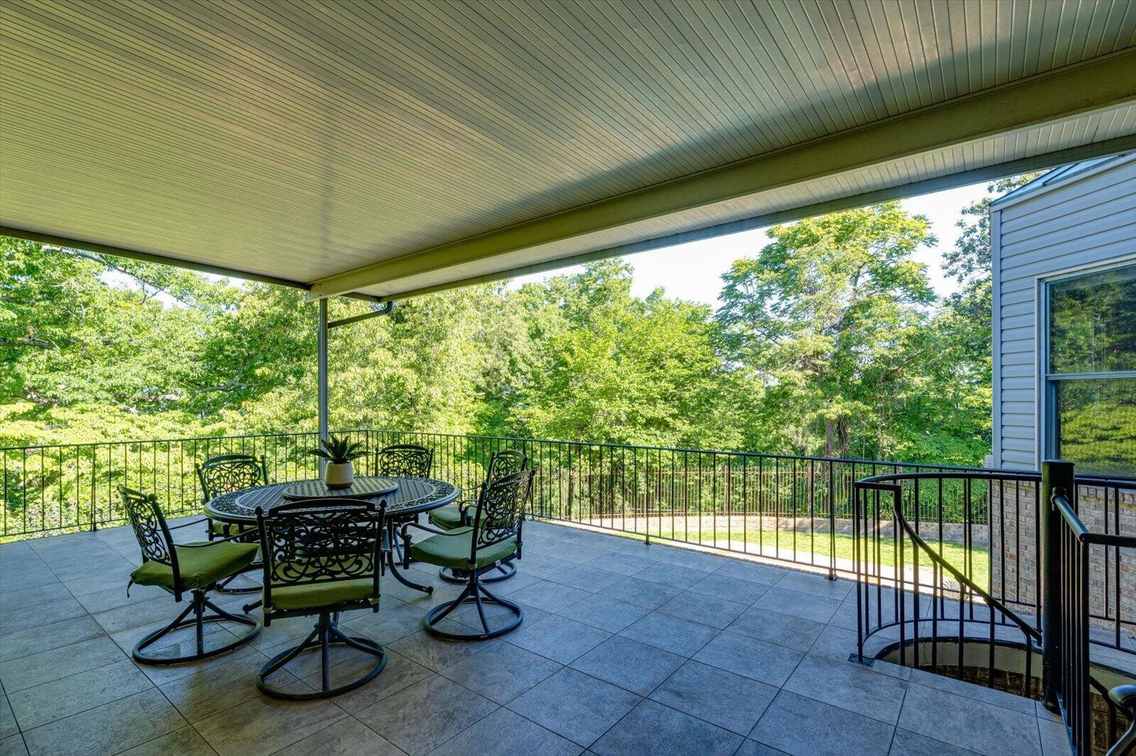 551 N Crest Court Chattanooga TN 37404