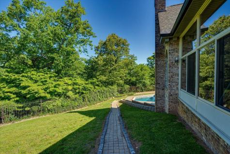 551 N Crest Court Chattanooga TN 37404
