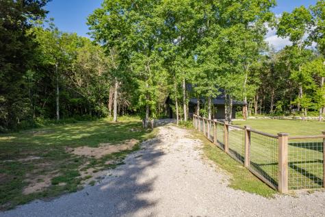 2195 Carpenter Bridge Road Columbia TN 38401