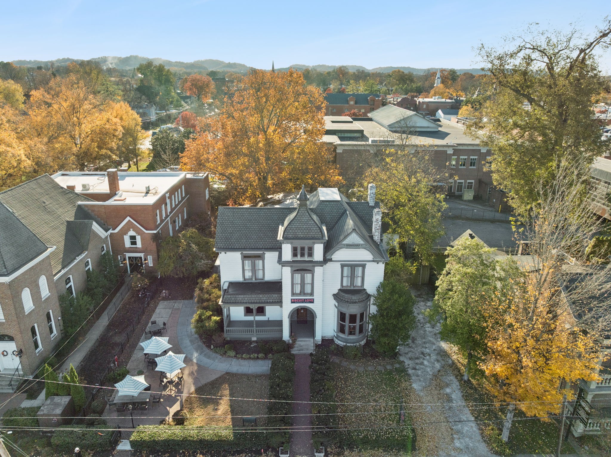 132 3rd Ave, S Franklin TN 37064