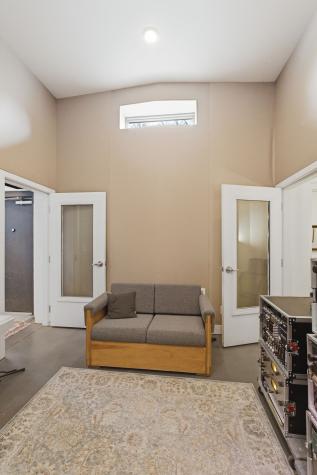 502 E Iris Drive Nashville TN 37204