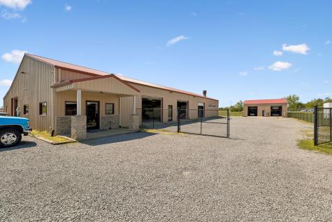 63 Oakdale Road Westmoreland TN 37186