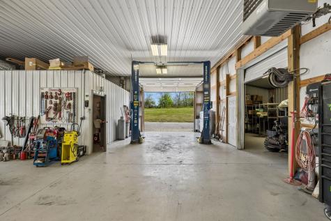 63 Oakdale Road Westmoreland TN 37186