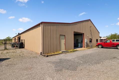 63 Oakdale Road Westmoreland TN 37186