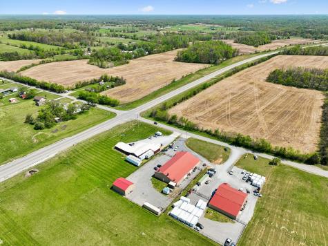 63 Oakdale Road Westmoreland TN 37186