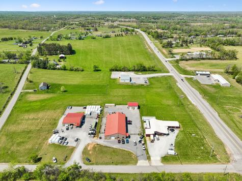 63 Oakdale Road Westmoreland TN 37186
