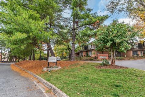 230 Hillsboro Place Nashville TN 37215