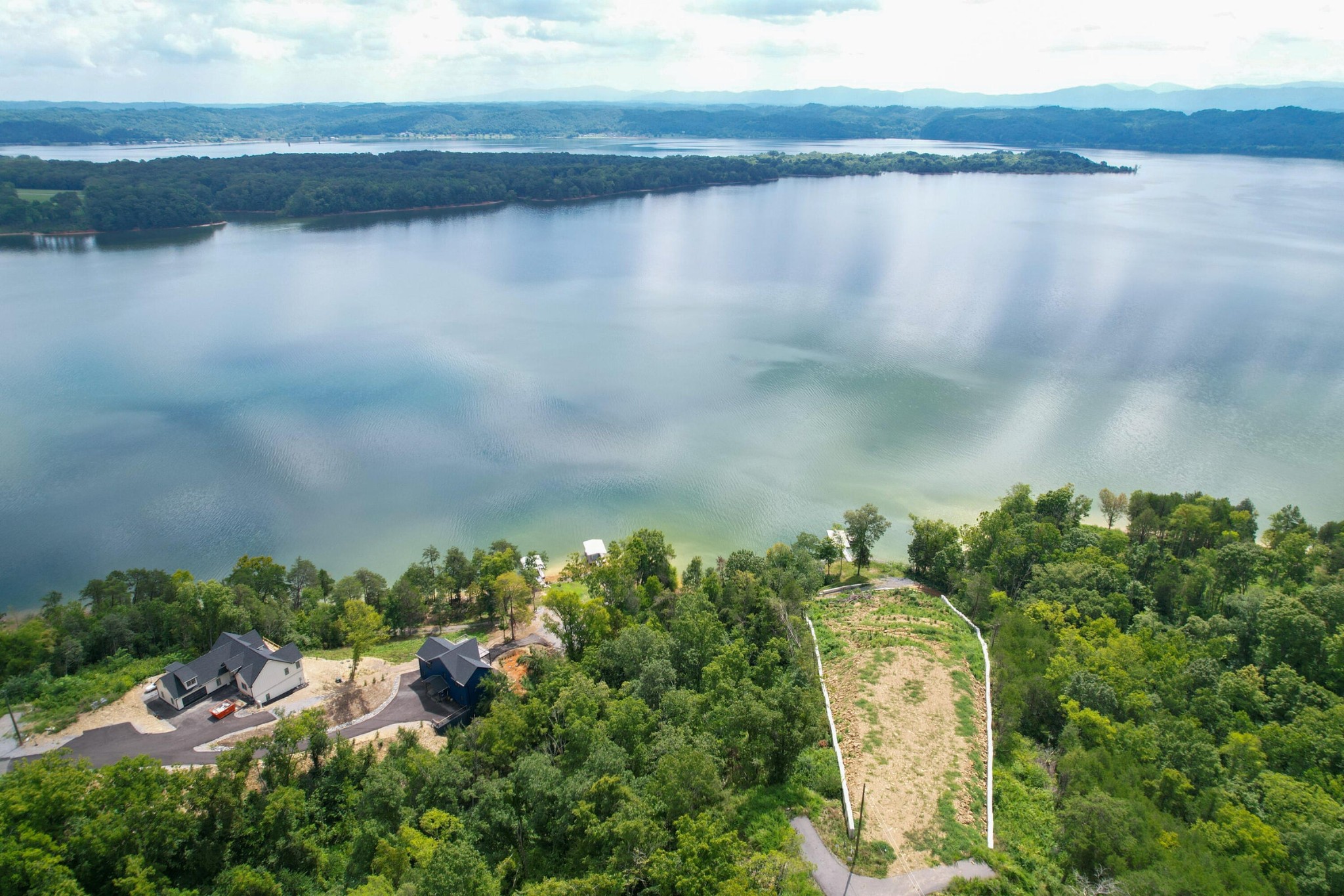 74 Clear Point Dandridge TN 37725