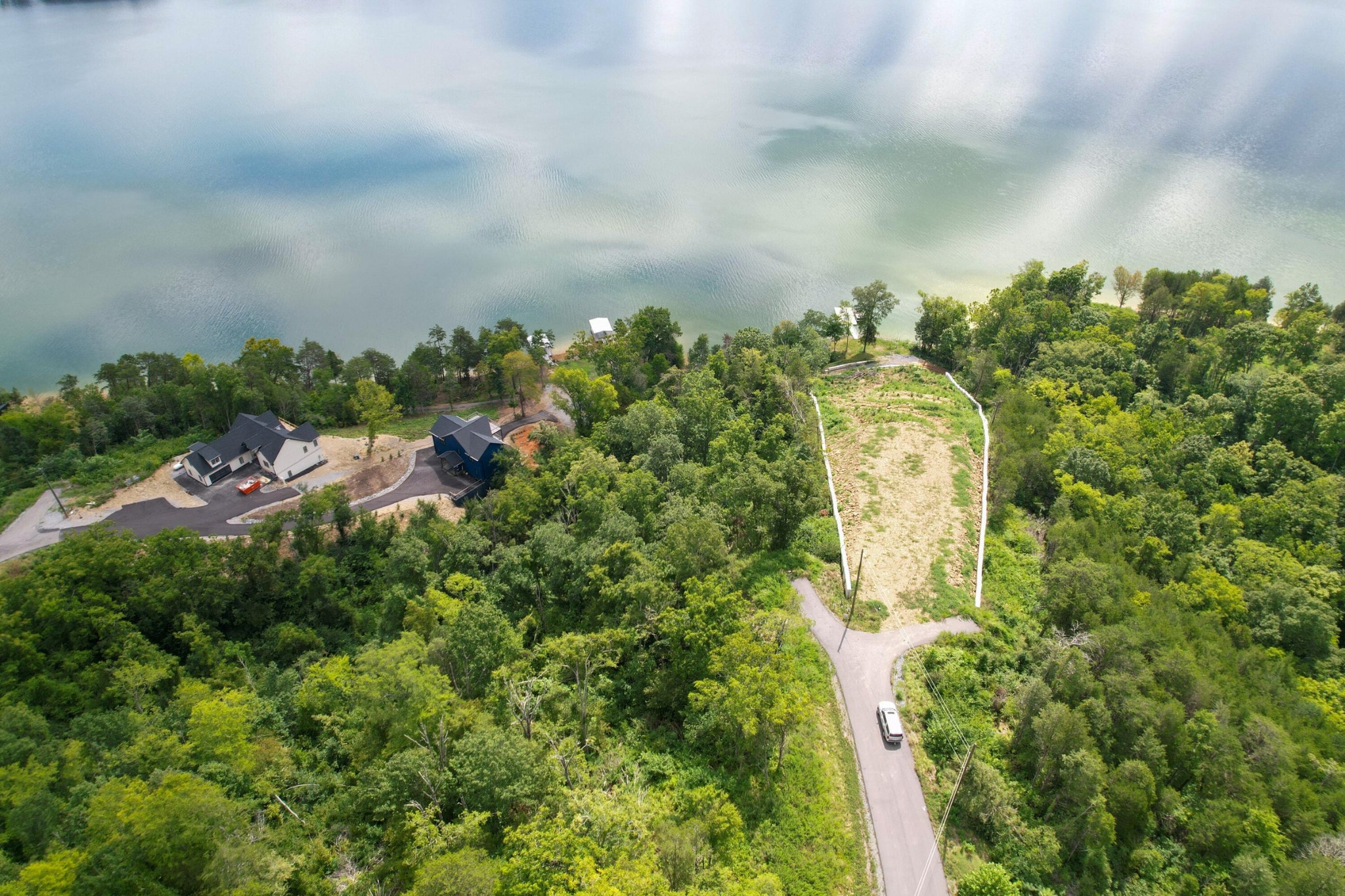 74 Clear Point Dandridge TN 37725