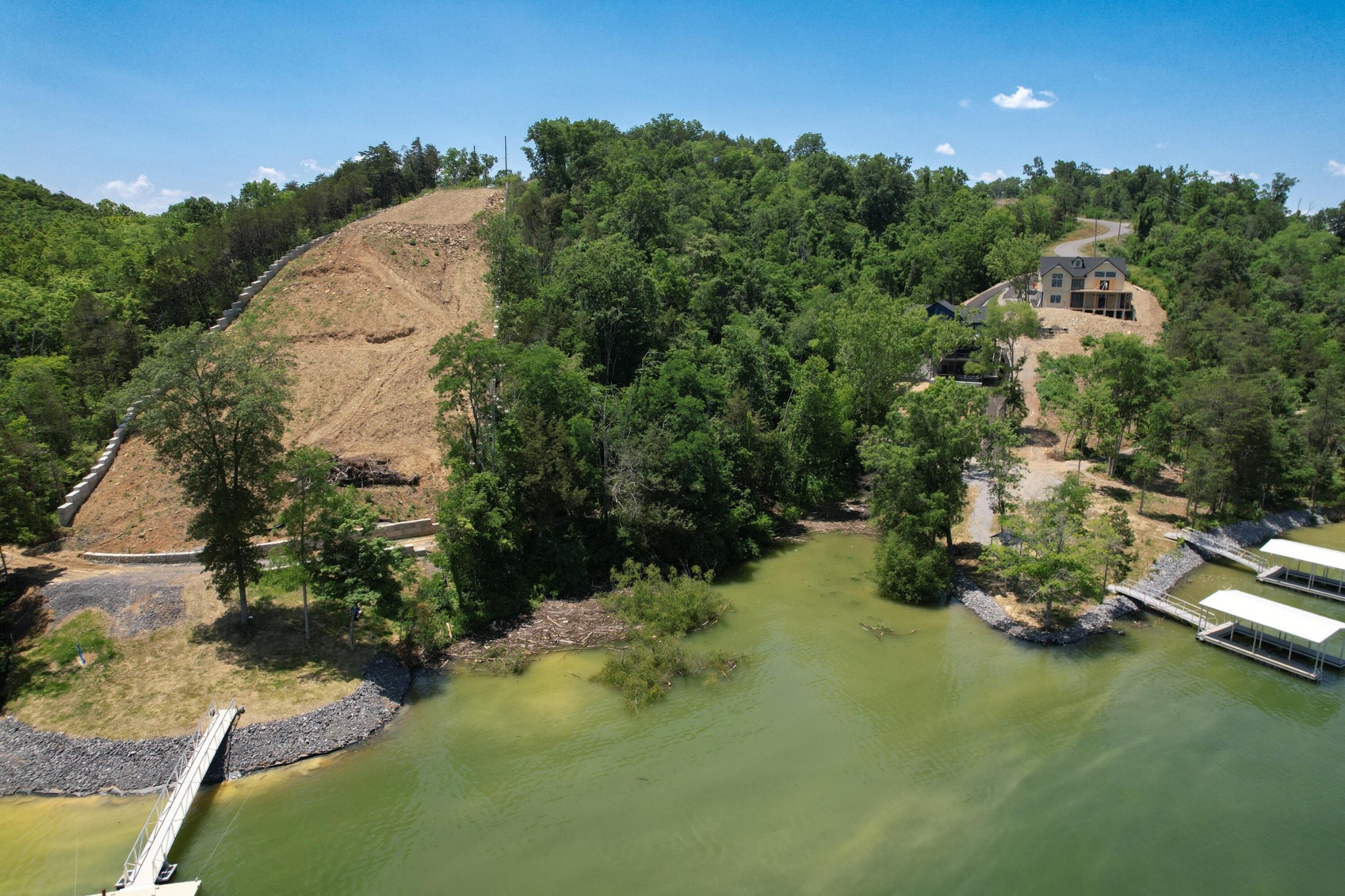 74 Clear Point Dandridge TN 37725