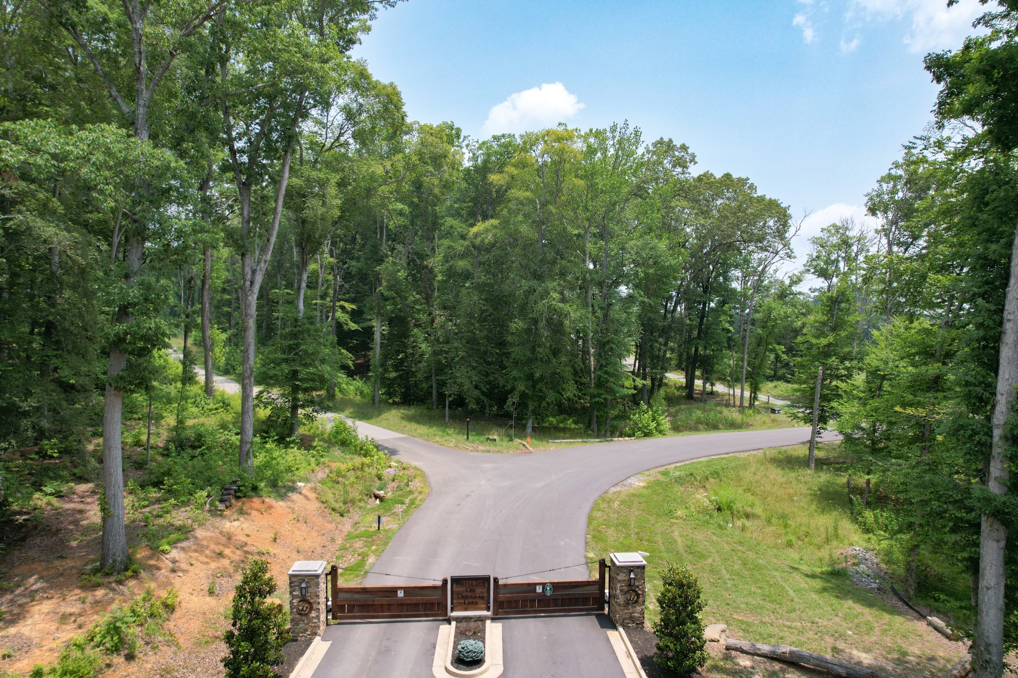 74 Clear Point Dandridge TN 37725