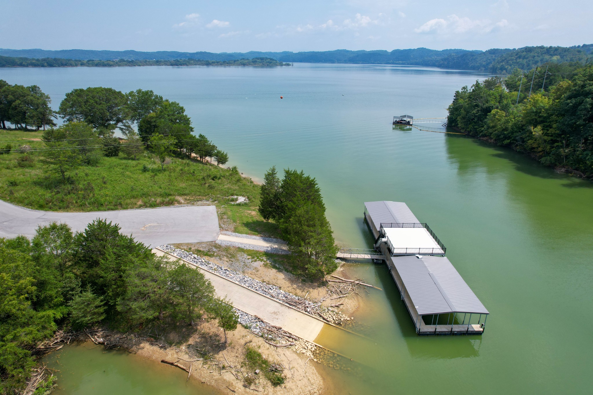 74 Clear Point Dandridge TN 37725