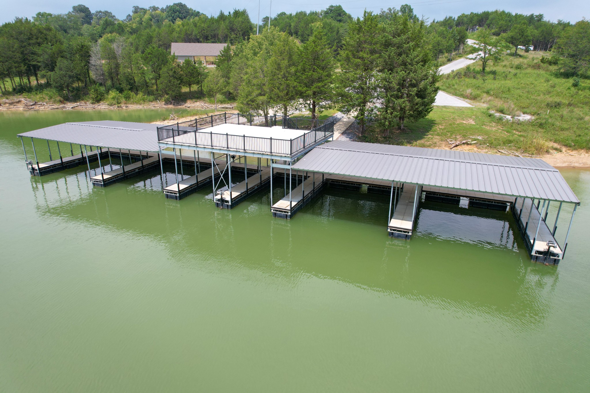 74 Clear Point Dandridge TN 37725