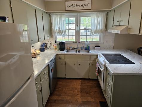 106 Willow St, N Cowan TN 37318