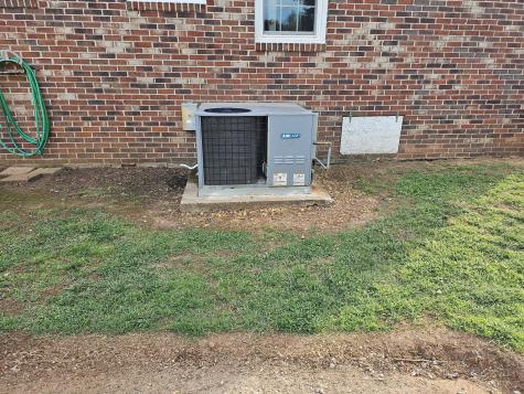 106 Willow St, N Cowan TN 37318