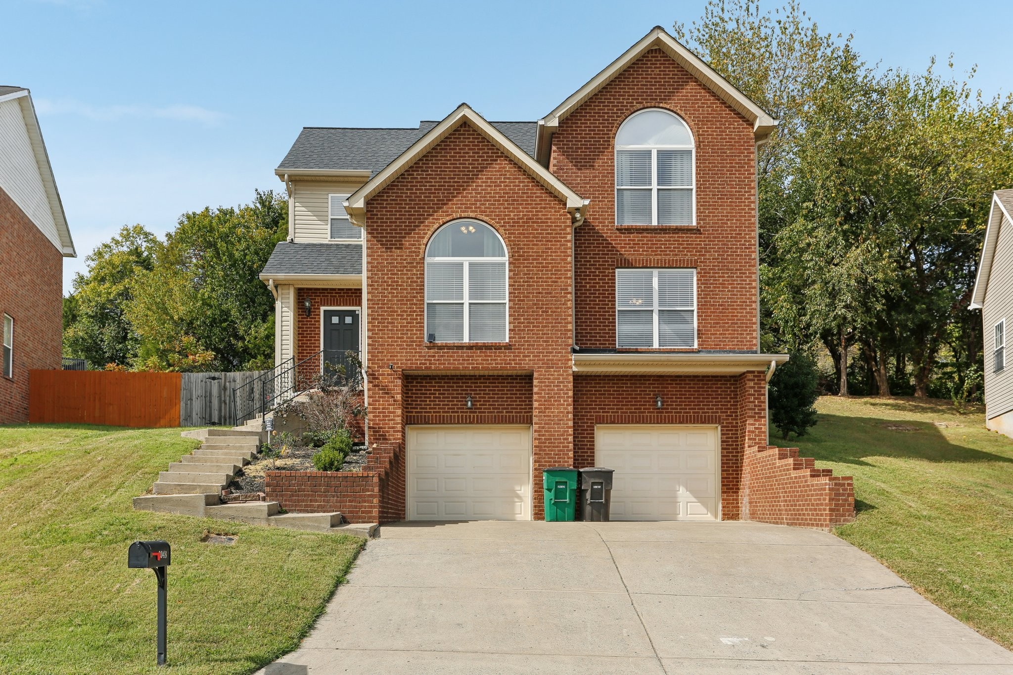 2048 Harvest Lane Nashville TN 37218