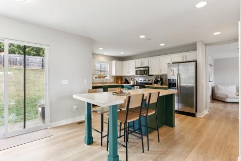 2048 Harvest Lane Nashville TN 37218
