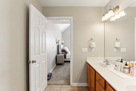 2048 Harvest Lane Nashville TN 37218