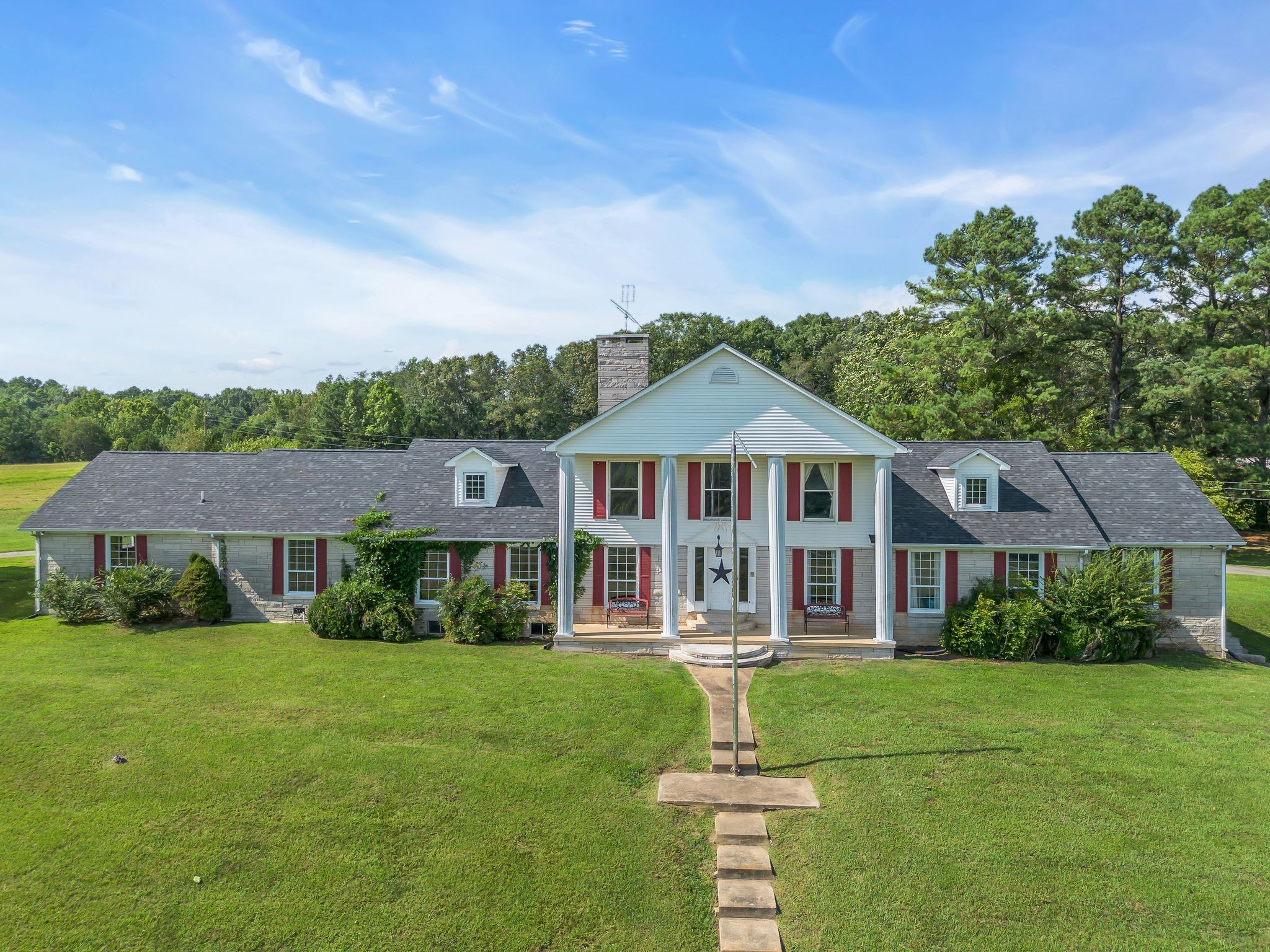 146 Railroad Bed Pike Summertown TN 38483
