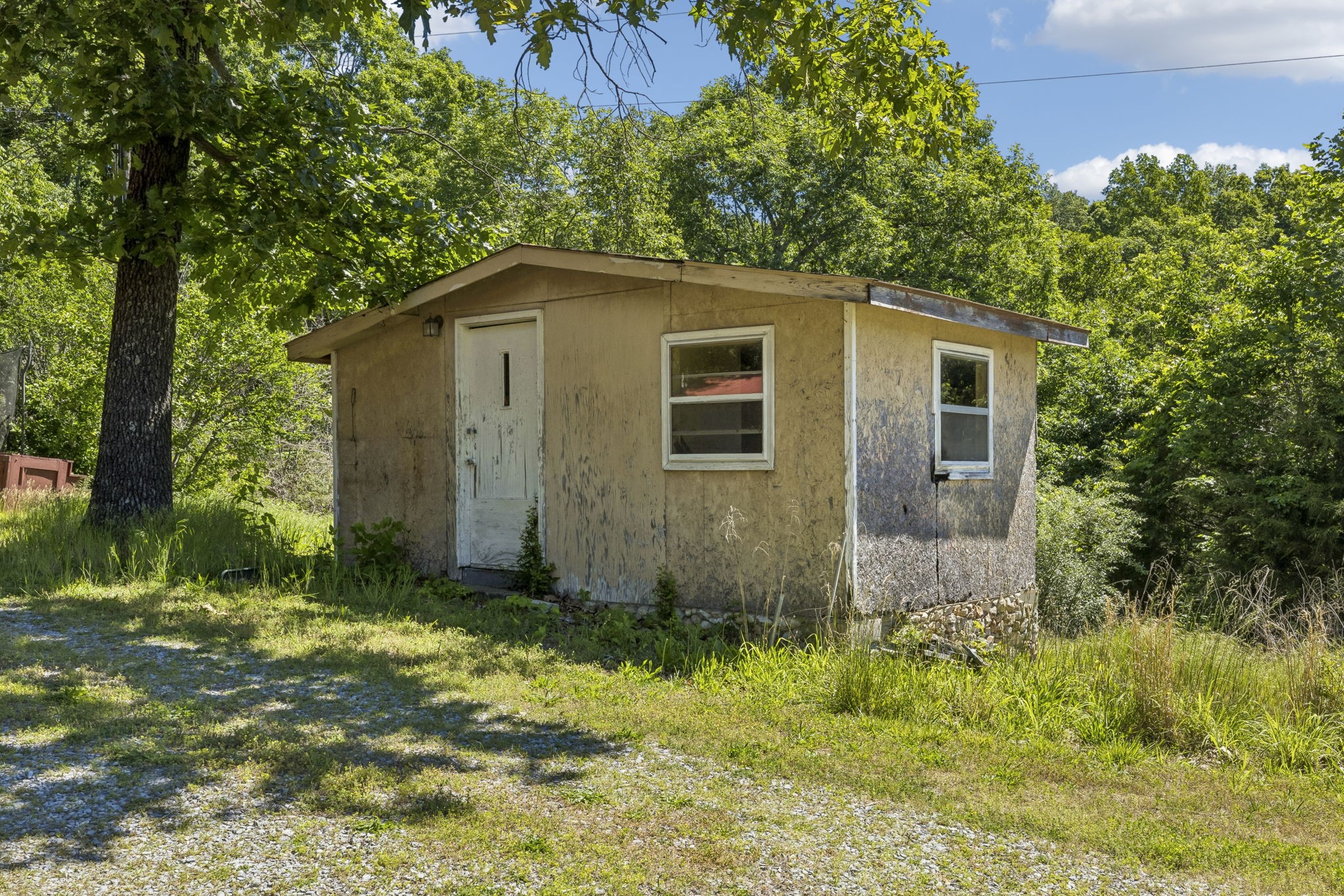 710 Shine Lane Cadiz KY 42211