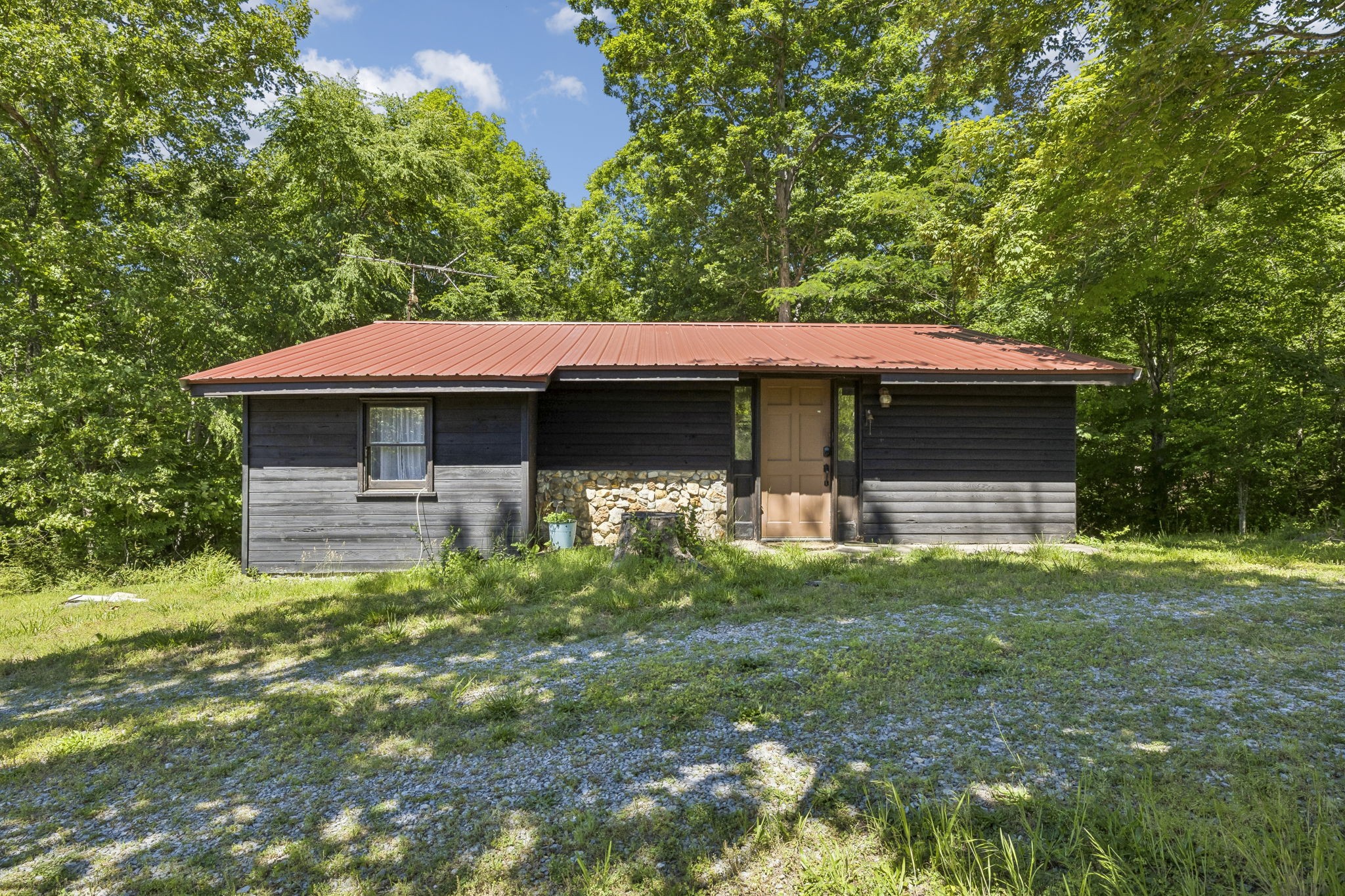 710 Shine Lane Cadiz KY 42211