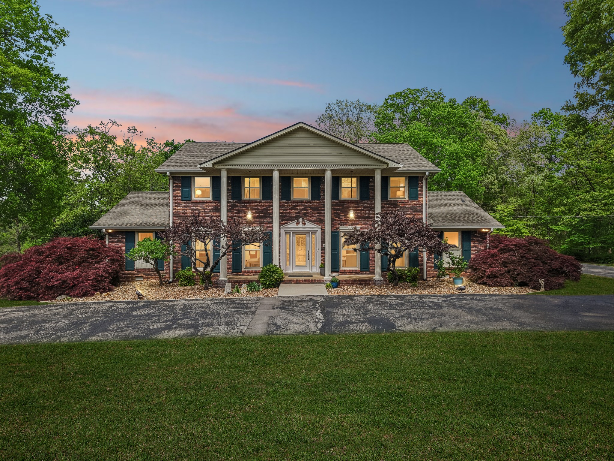 203 Dogwood Circle Waverly TN 37185