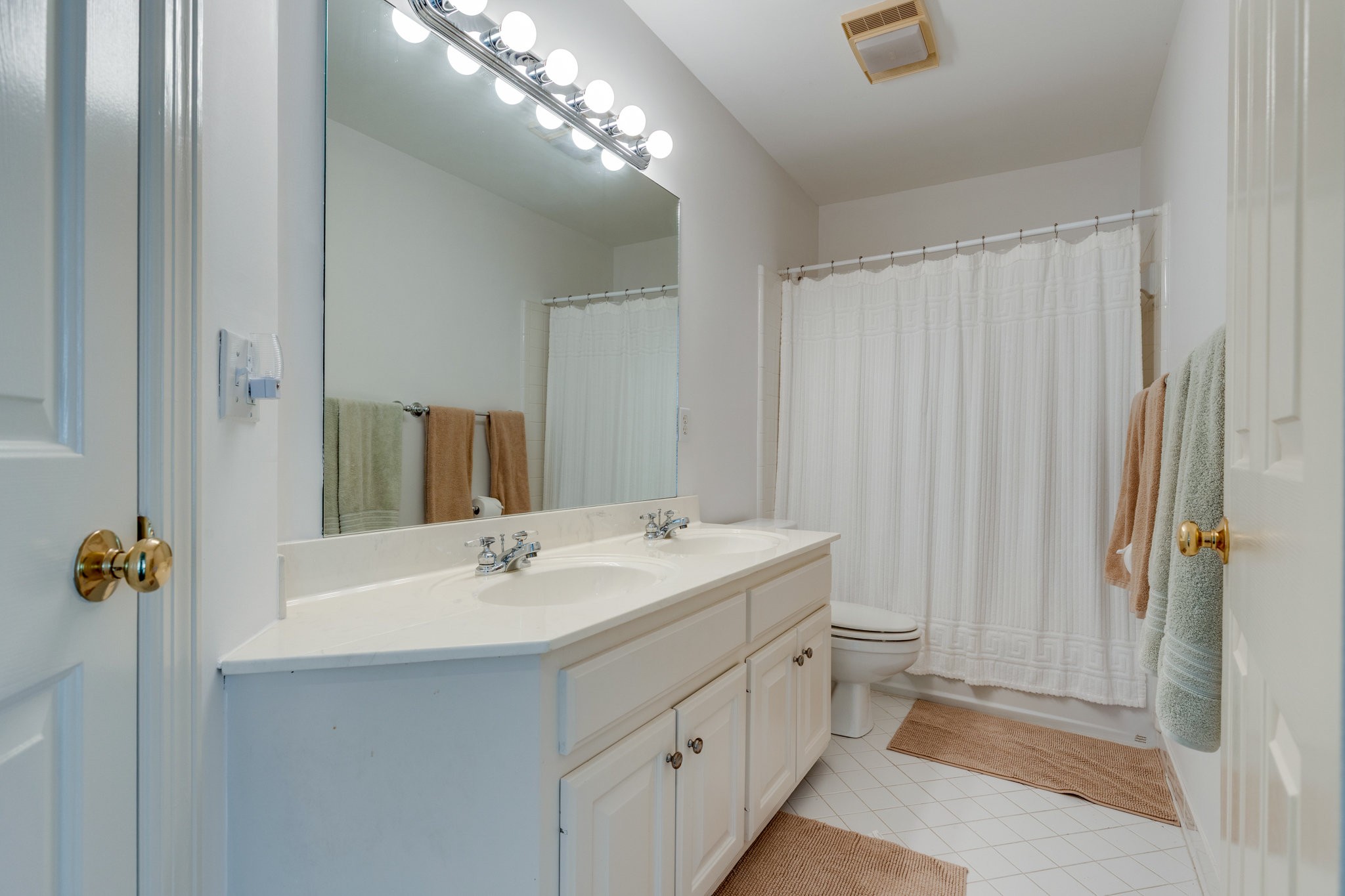 1605 Ardenwood Court Nashville TN 37215