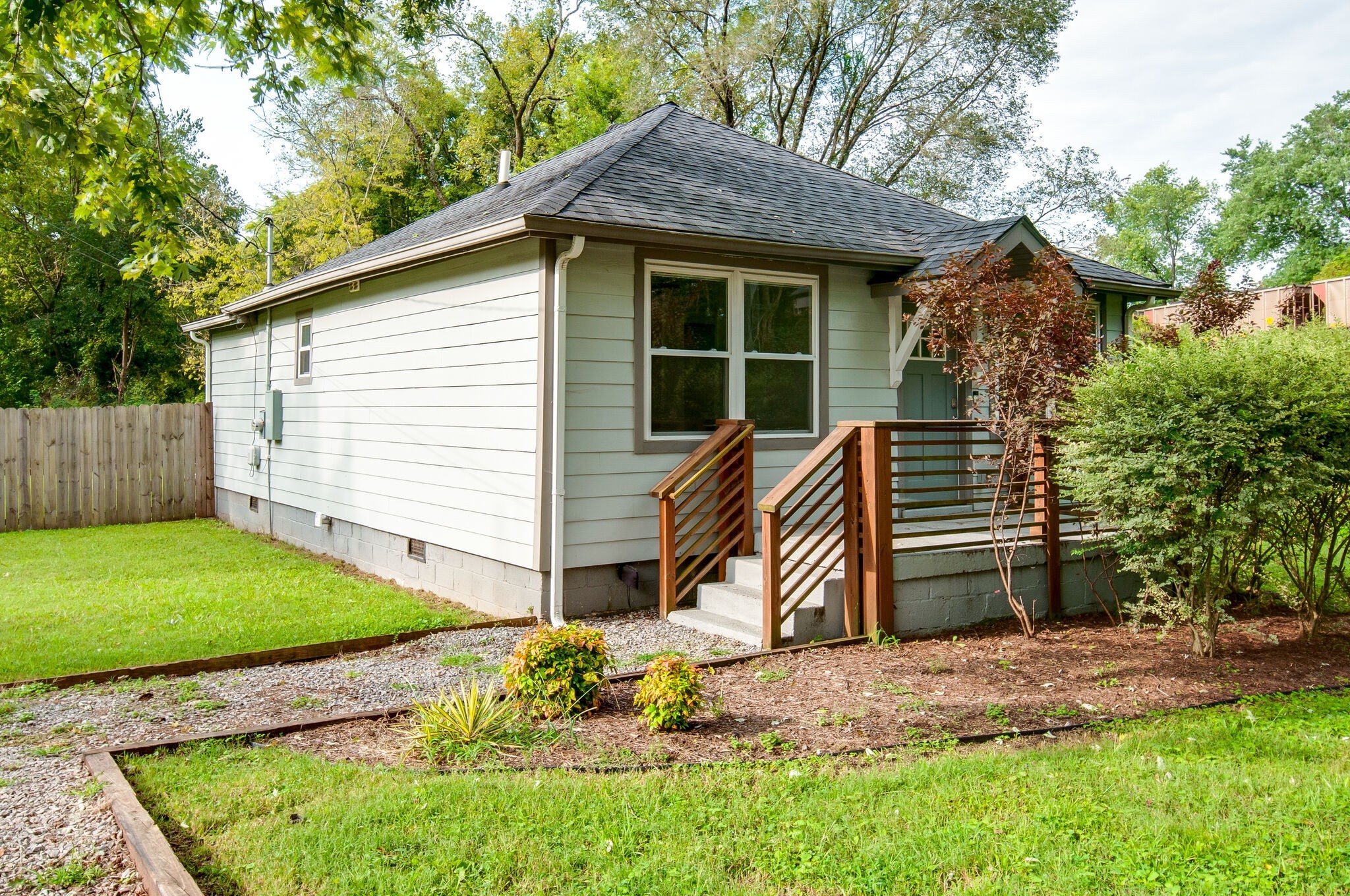 870 W Sharpe Avenue Nashville TN 37206