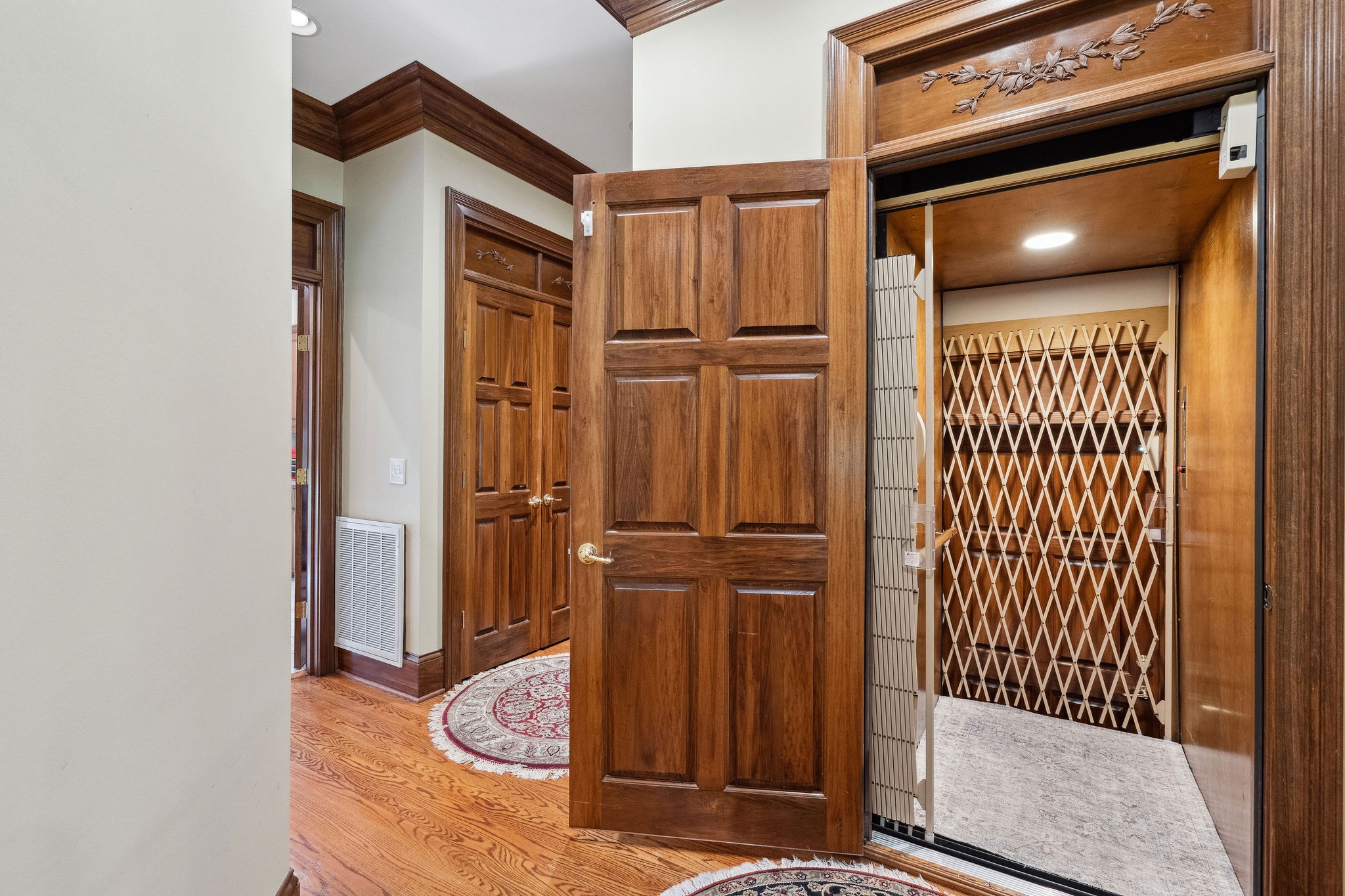 1633 Lewisburg Pike Franklin TN 37064