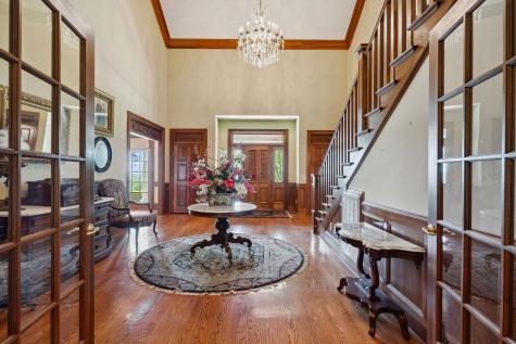 1633 Lewisburg Pike Franklin TN 37064
