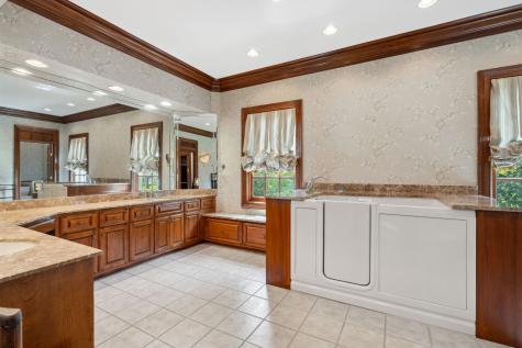 1633 Lewisburg Pike Franklin TN 37064