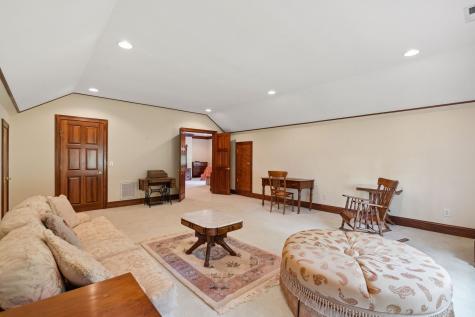 1633 Lewisburg Pike Franklin TN 37064