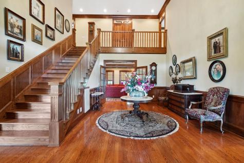 1633 Lewisburg Pike Franklin TN 37064