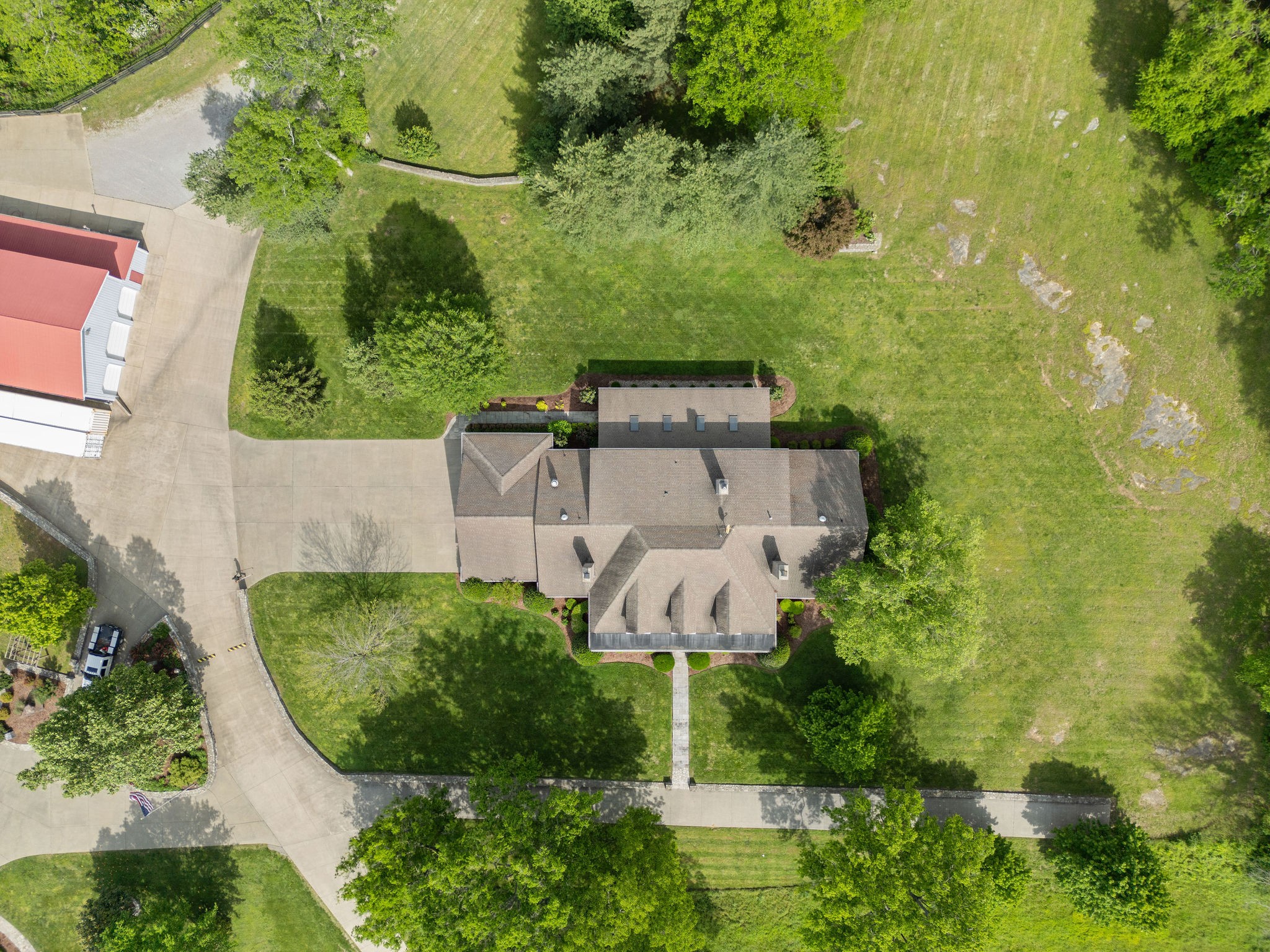 1633 Lewisburg Pike Franklin TN 37064