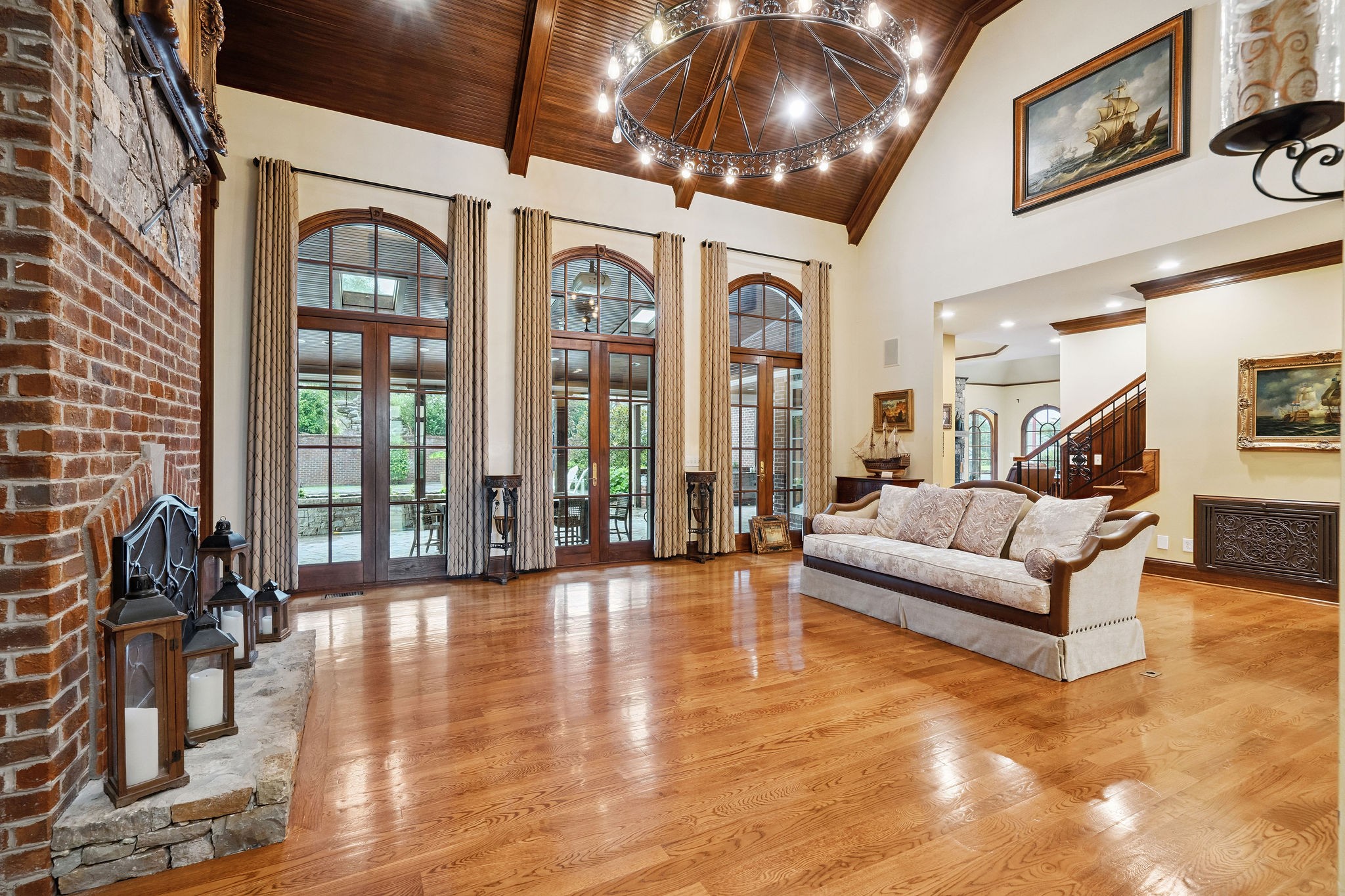 1633 Lewisburg Pike Franklin TN 37064