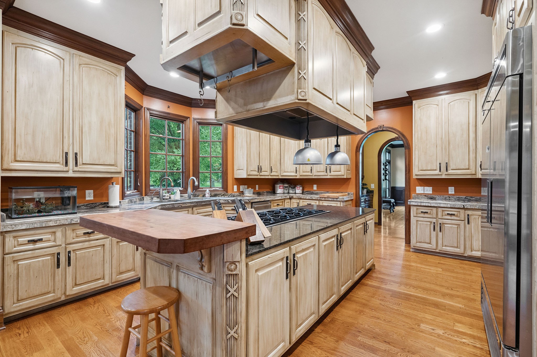 1633 Lewisburg Pike Franklin TN 37064