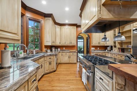 1633 Lewisburg Pike Franklin TN 37064