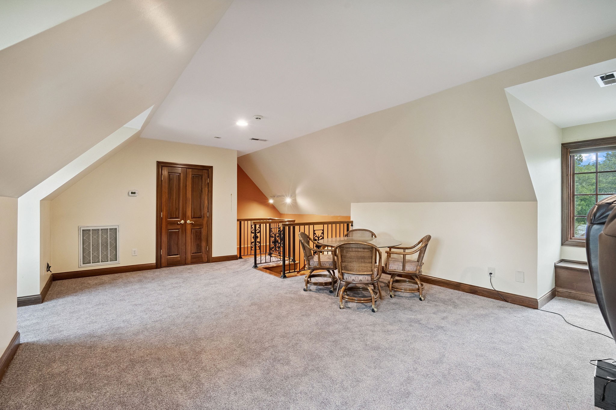 1633 Lewisburg Pike Franklin TN 37064