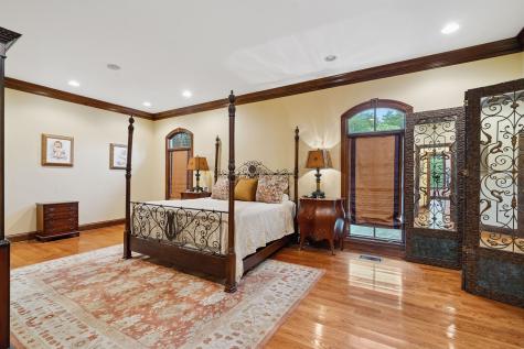 1633 Lewisburg Pike Franklin TN 37064