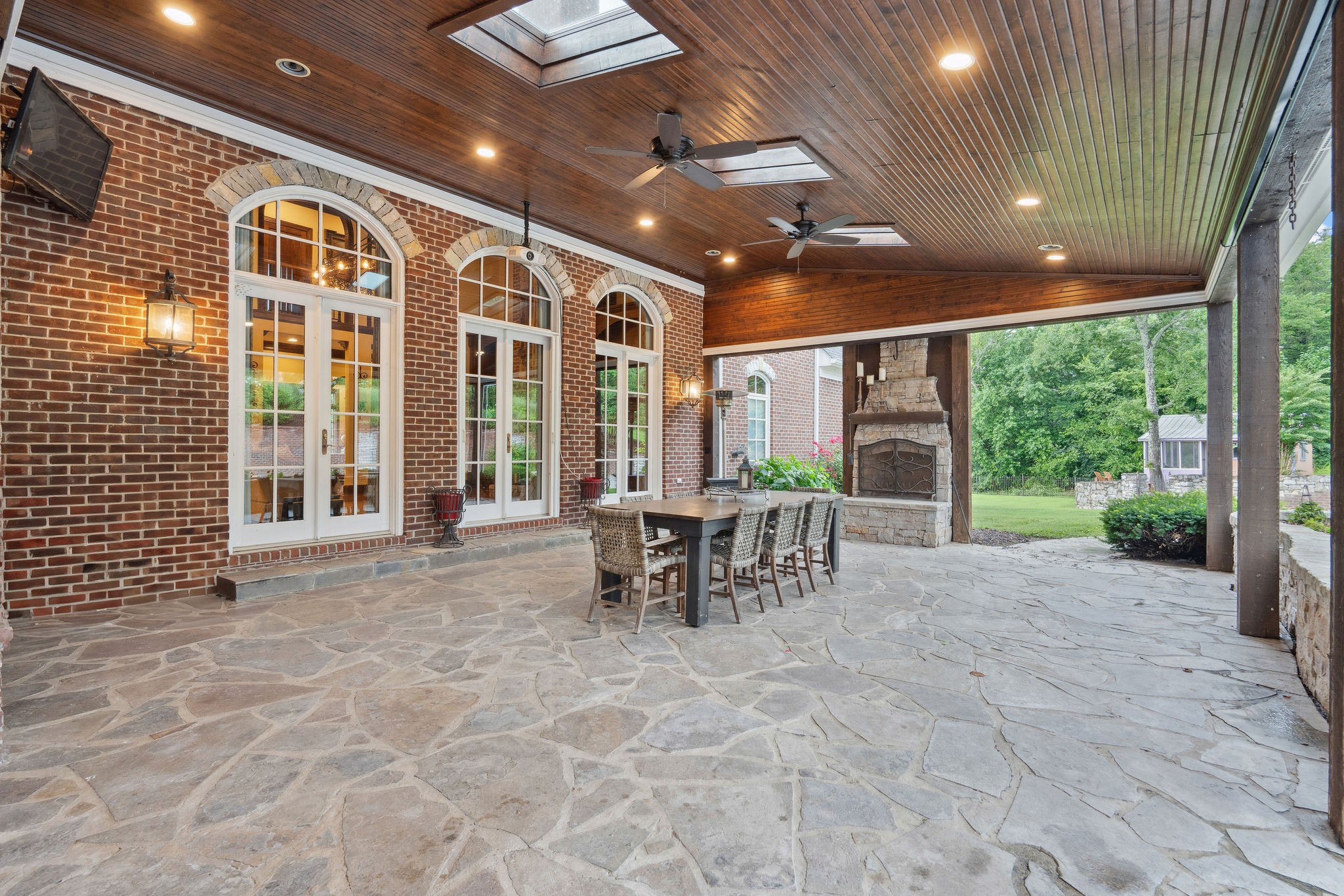 1633 Lewisburg Pike Franklin TN 37064