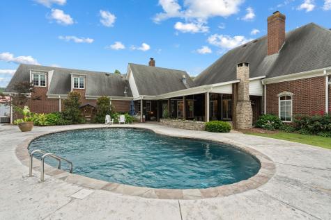 1633 Lewisburg Pike Franklin TN 37064