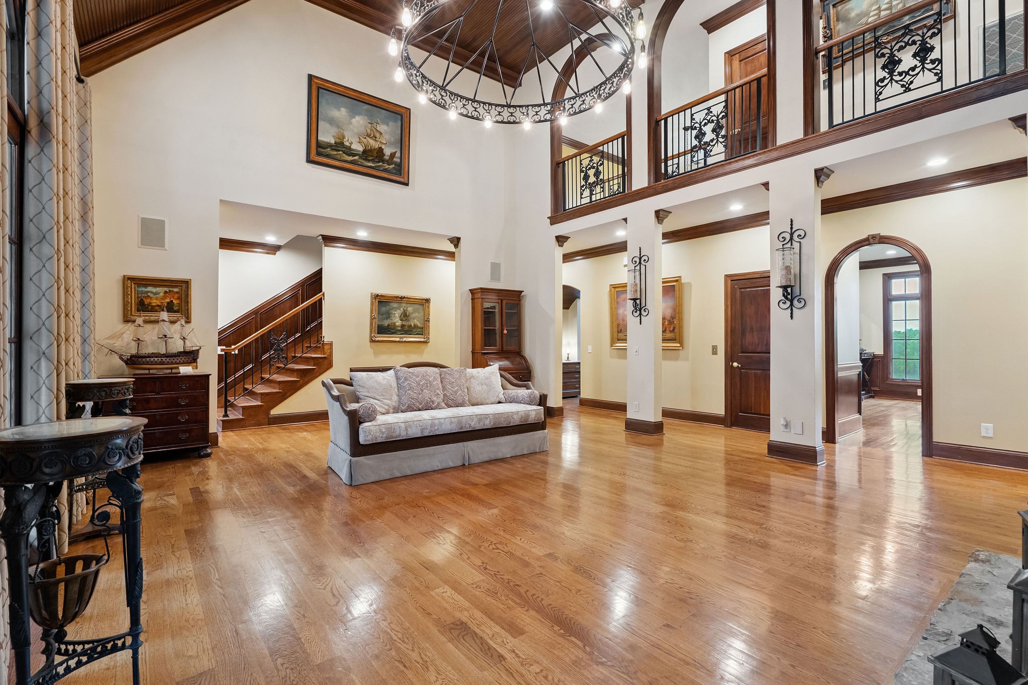 1633 Lewisburg Pike Franklin TN 37064