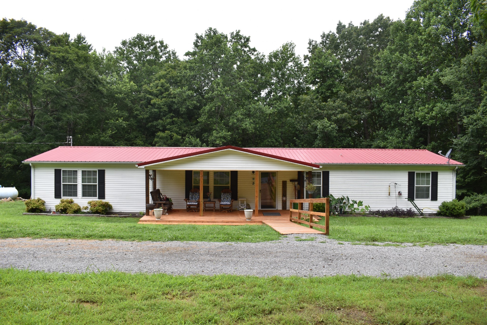 1423 Pack Road White Bluff TN 37187