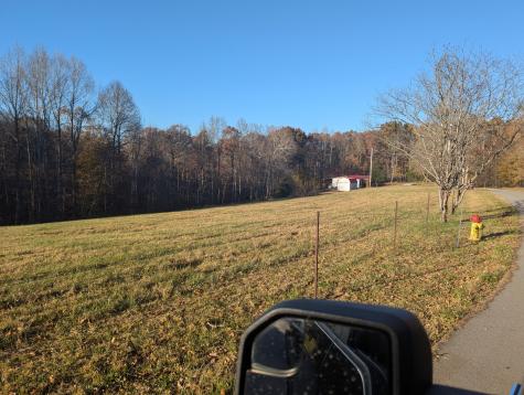 1423 Pack Road White Bluff TN 37187
