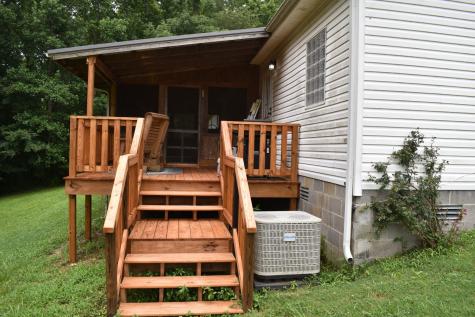 1423 Pack Road White Bluff TN 37187