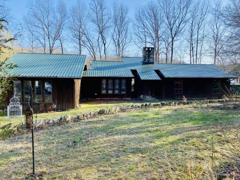 257 Lake Shore Drive Coalmont TN 37313
