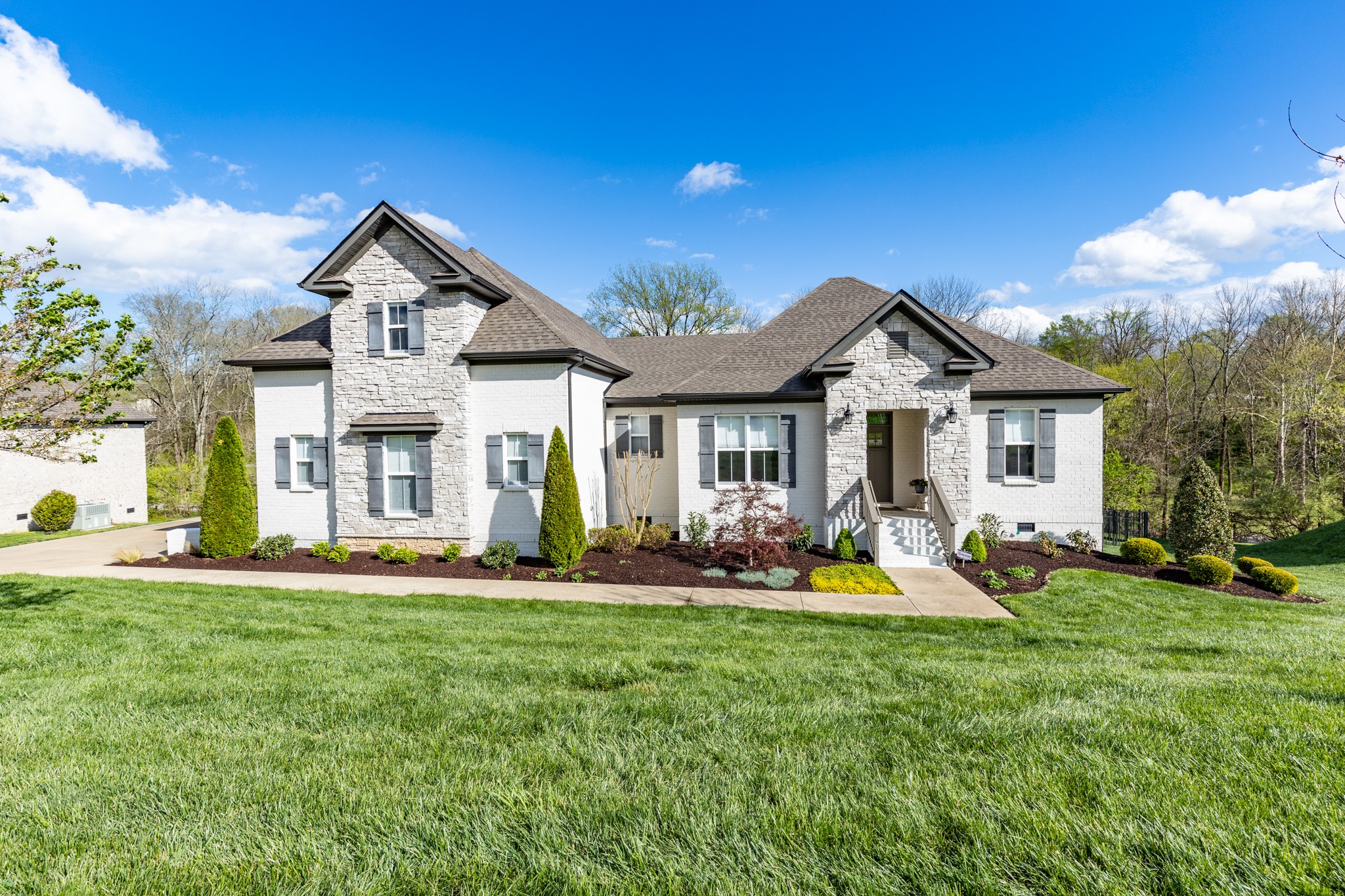 967 Nashs Nook Columbia TN 38401