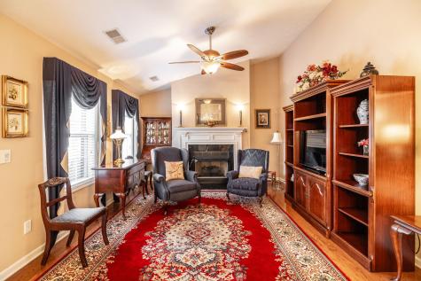 800 Browns Lane Gallatin TN 37066