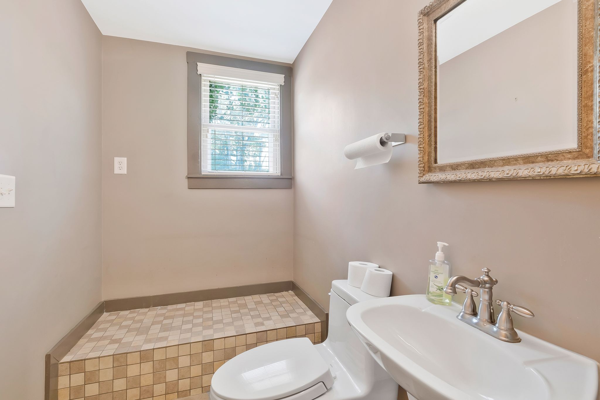 2730 Larmon Avenue Nashville TN 37204