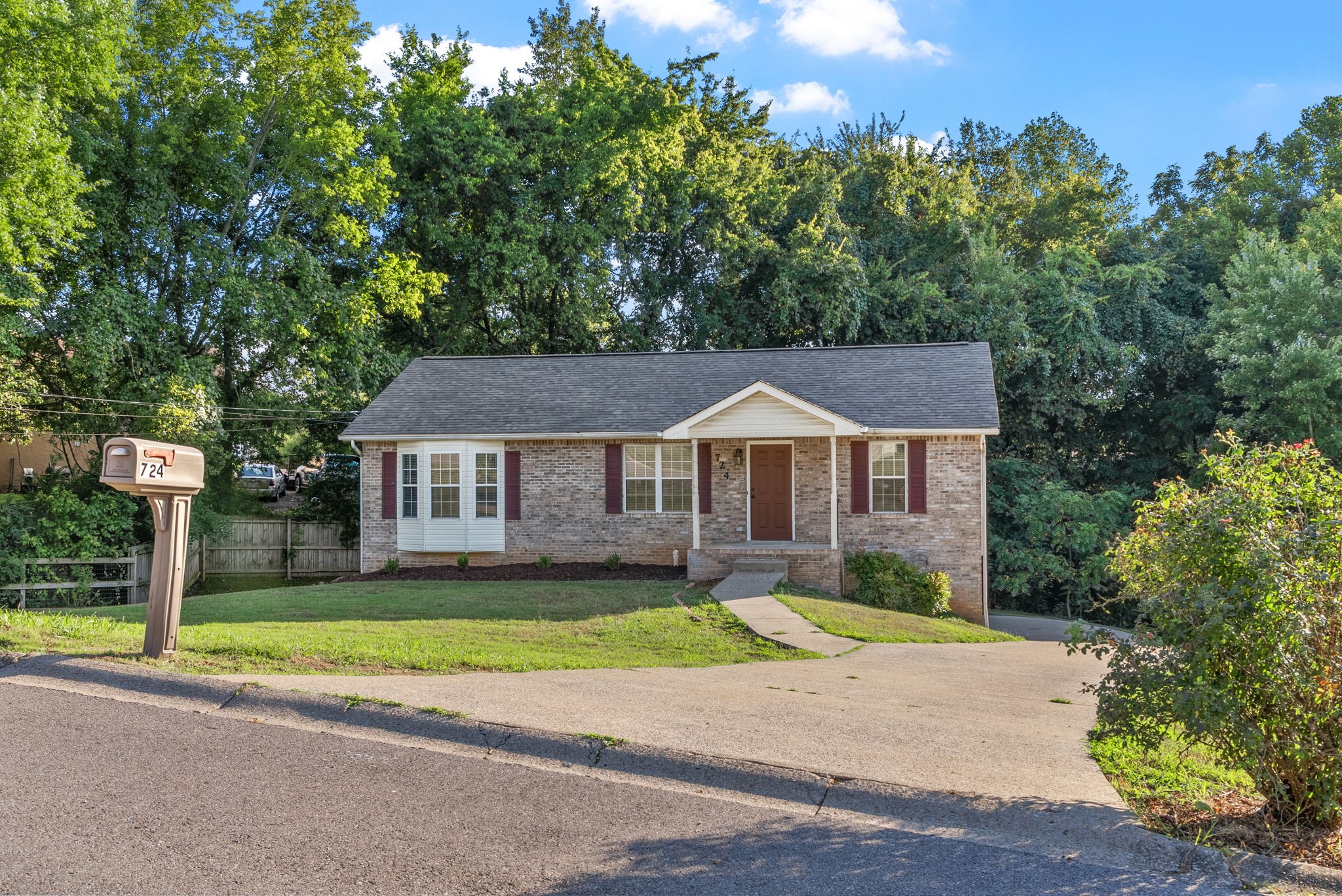 724 Green Valley Court Clarksville TN 37042